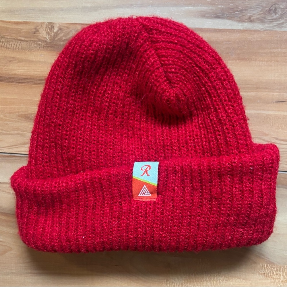 Red Knit Rainer Beer Logo Beanie Cap Hat